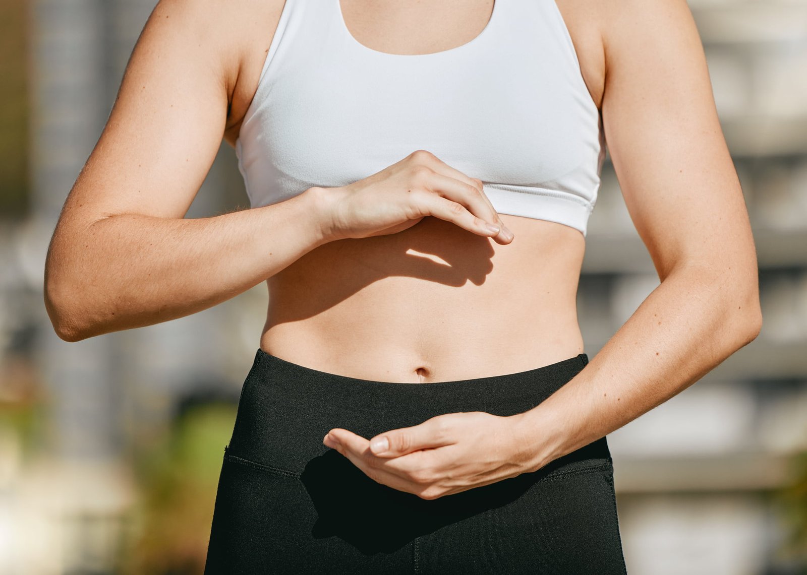 woman exercising to keep a flat tummy